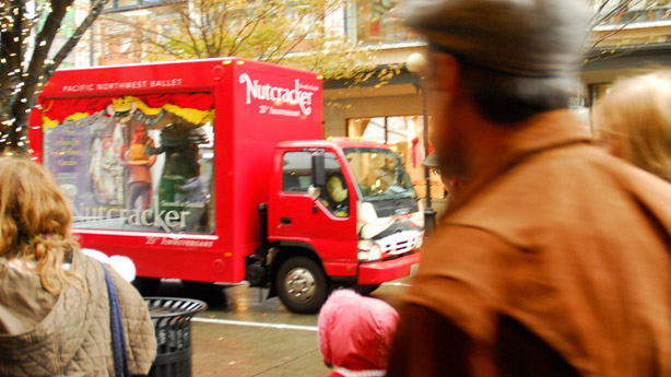 Photo Gallery of Mobile Tour Campaigns.